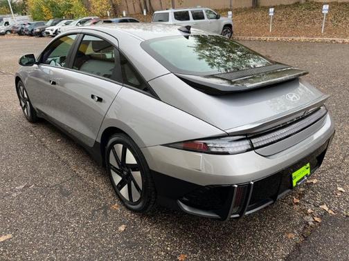 2023 Hyundai IONIQ 6 SE