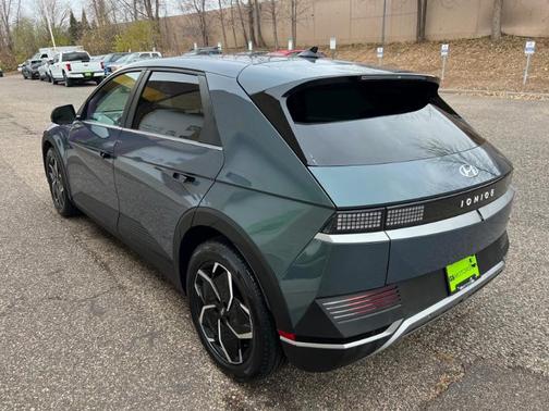 2022 Hyundai IONIQ 5 SE
