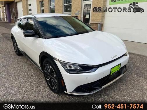 Snow White Pearl 2023 Kia EV6 Wind