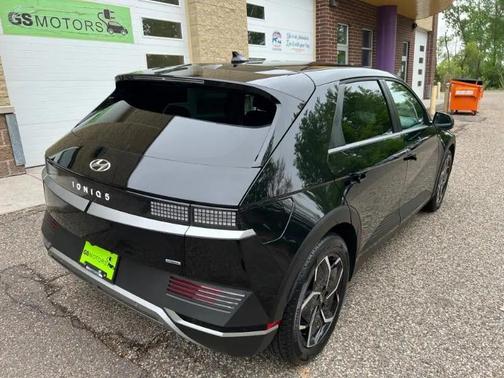 Abyss Black 2024 Hyundai IONIQ 5 SE