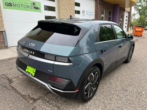 Digital Teal 2022 Hyundai IONIQ 5 SE