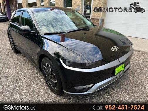 Abyss Black 2024 Hyundai IONIQ 5 SE