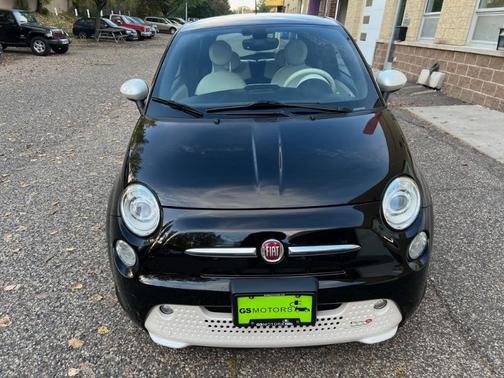 2016 FIAT 500e Battery Electric