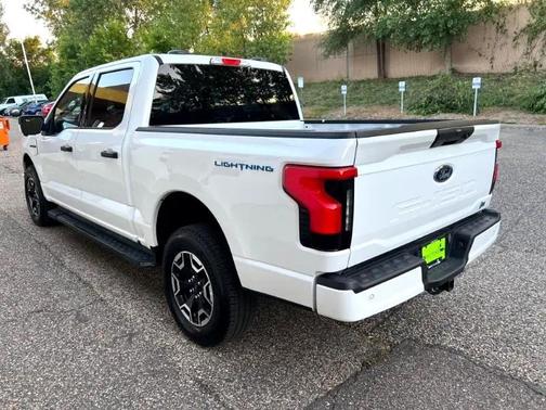2023 Ford F-150 Lightning XLT