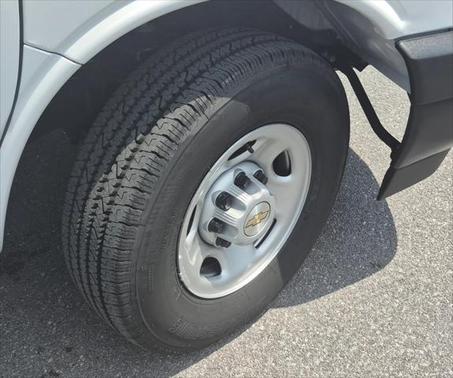 2025 Chevrolet Express 2500 Work Van