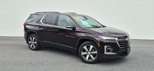 Black Cherry Metallic 2023 Chevrolet Traverse LT Leather