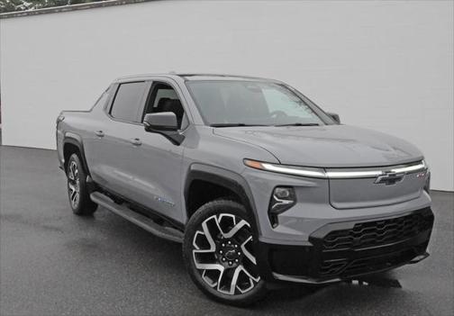 2025 Chevrolet Silverado EV RST