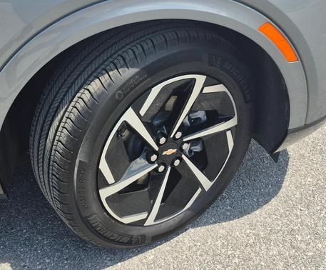 2024 Chevrolet Equinox EV LT