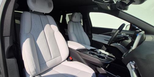 2026 Cadillac LYRIQ Premium Luxury