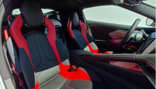 2026 Chevrolet Corvette Stingray w/2LT