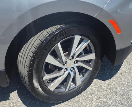 Sterling Gray Metallic 2024 Chevrolet Equinox LT
