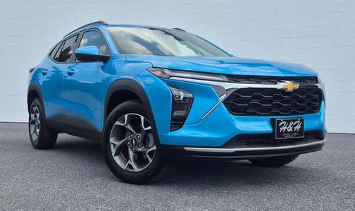 Marina Blue 2025 Chevrolet Trax LT