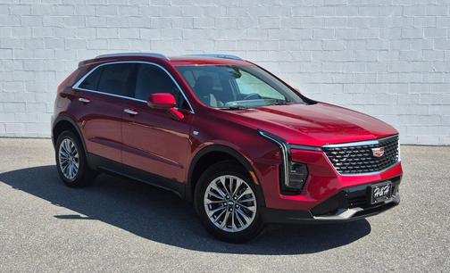 2025 Cadillac XT4 Premium Luxury