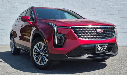 2025 Cadillac XT4 Premium Luxury