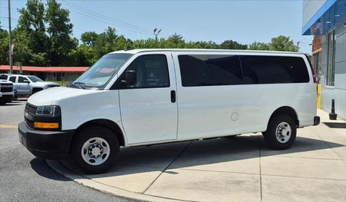 2022 Chevrolet Express 3500 LS