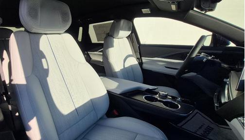 2026 Cadillac LYRIQ Premium Luxury