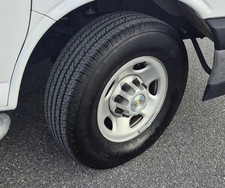 2024 Chevrolet Express 2500 Work Van