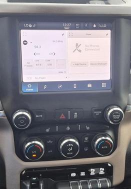 Bright White Clearcoat 2022 RAM 2500 Laramie