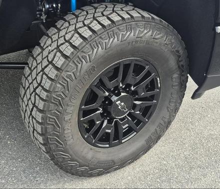 2025 Chevrolet Silverado 2500 ZR2