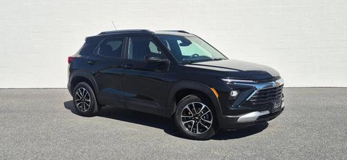Mosaic Black Metallic 2025 Chevrolet Trailblazer LT