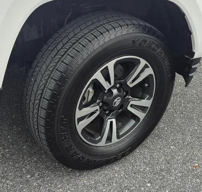 2019 Toyota Tacoma SR