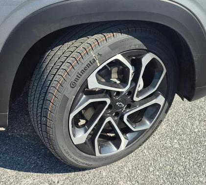 Sterling Gray Metallic 2026 Chevrolet Trax 2RS