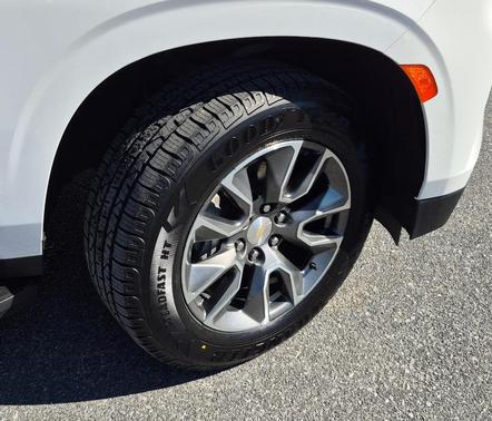 2023 Chevrolet Tahoe LS