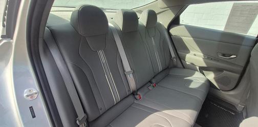 Shimmering Silver 2023 Hyundai ELANTRA SEL
