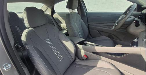 Shimmering Silver 2023 Hyundai ELANTRA SEL