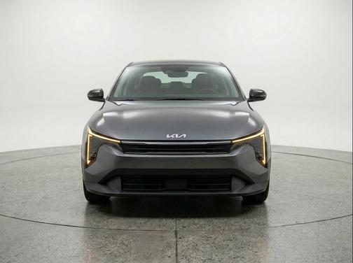 Aurora Black Pearl 2025 Kia K4 LXS