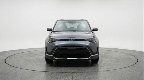 Gravity Gray 2025 Kia Soul LX