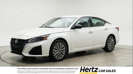 Glacier White 2025 Nissan Altima SV FWD