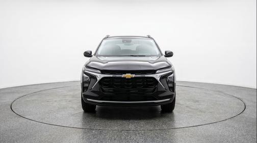 Mosaic Black Metallic 2025 Chevrolet Trax LT