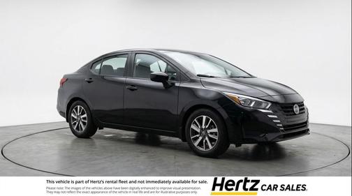 Super Black 2025 Nissan Versa 1.6 SV