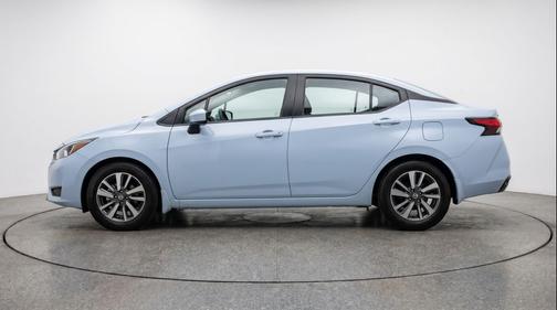 Gray Sky Pearl 2025 Nissan Versa 1.6 SV
