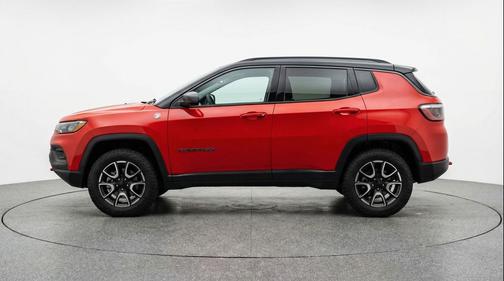 Red Hot Pearlcoat 2025 Jeep Compass Trailhawk