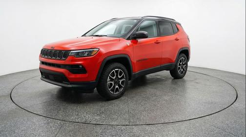 Red Hot Pearlcoat 2025 Jeep Compass Trailhawk