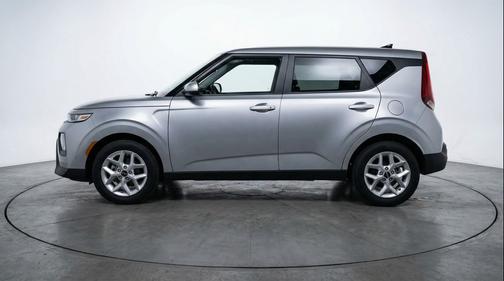 Steel Gray 2025 Kia Soul LX