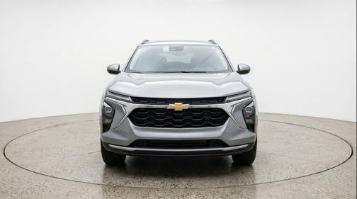 Sterling Gray Metallic 2025 Chevrolet Trax LT