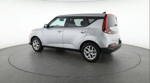 Steel Gray 2025 Kia Soul LX