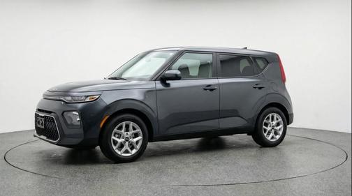 Gravity Gray 2025 Kia Soul LX