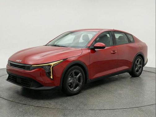Currant Red 2025 Kia K4 LXS