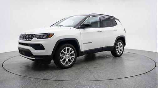 Bright White Clearcoat 2025 Jeep Compass Limited