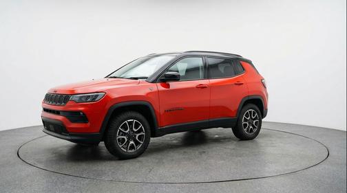 Red Hot Pearlcoat 2025 Jeep Compass Trailhawk