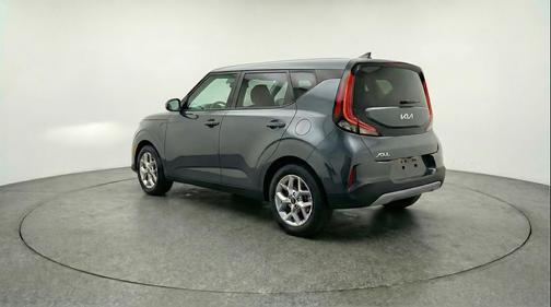 Gravity Gray 2025 Kia Soul LX