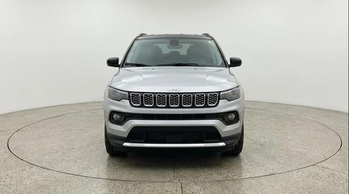 Silver Zynith Metallic Clearcoat 2025 Jeep Compass Limited