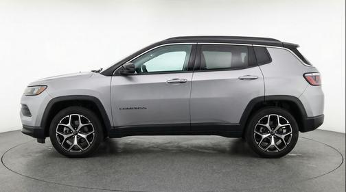 Silver Zynith Metallic Clearcoat 2025 Jeep Compass Limited