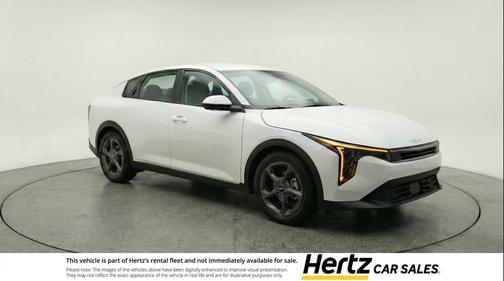 Snow White Pearl 2025 Kia K4 LXS