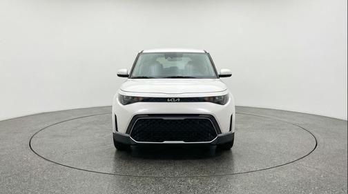 Snow White Pearl 2025 Kia Soul LX