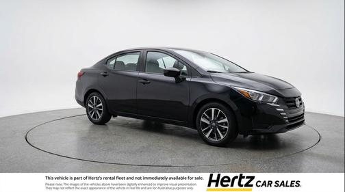 Super Black 2025 Nissan Versa 1.6 SV